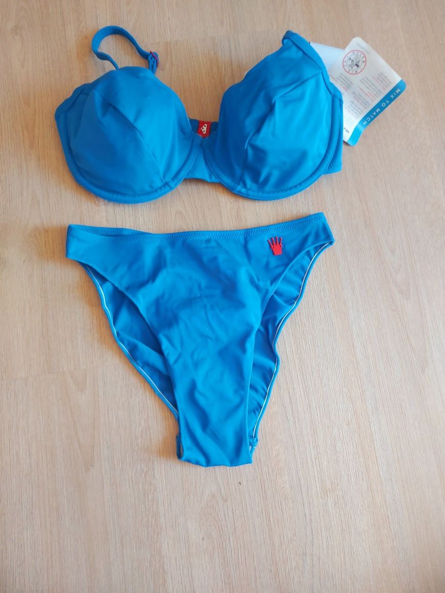 Biquini azul Triumph