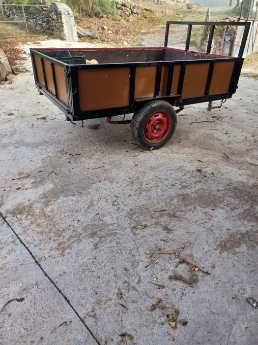 Vendo reboque - grande