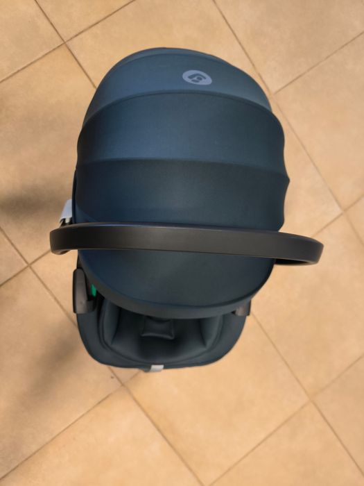 Maxi-Cosi Peeble 360 PRO + ISOFIX FamilyFix 360 PRO