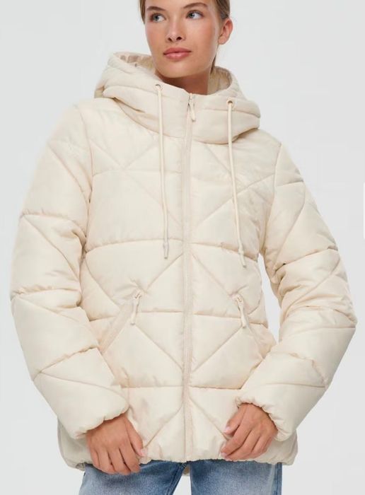 Куртка жіноча зимова