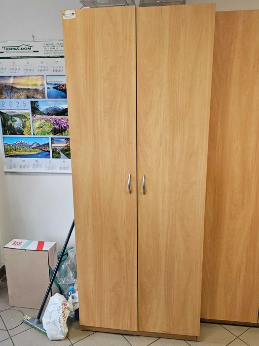 Sprzedam duży komplet mebli biurowych