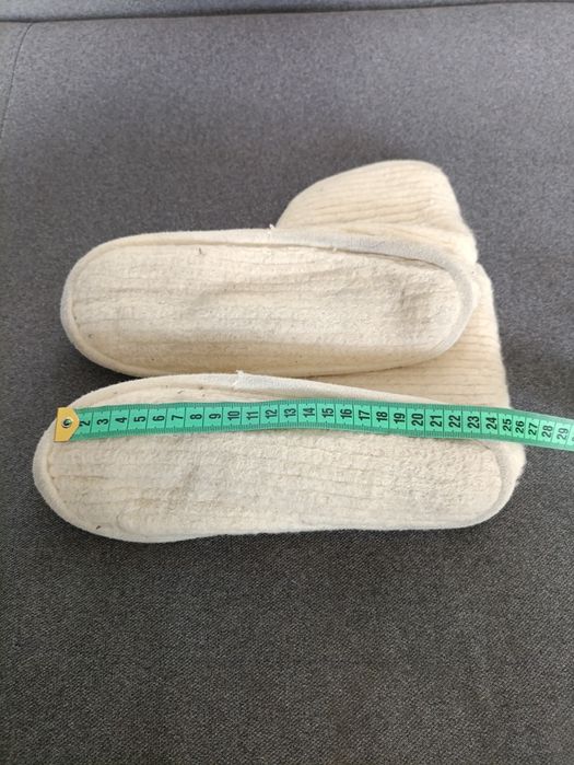 Kapcie, papucie, bambosze  wełniane r. 38