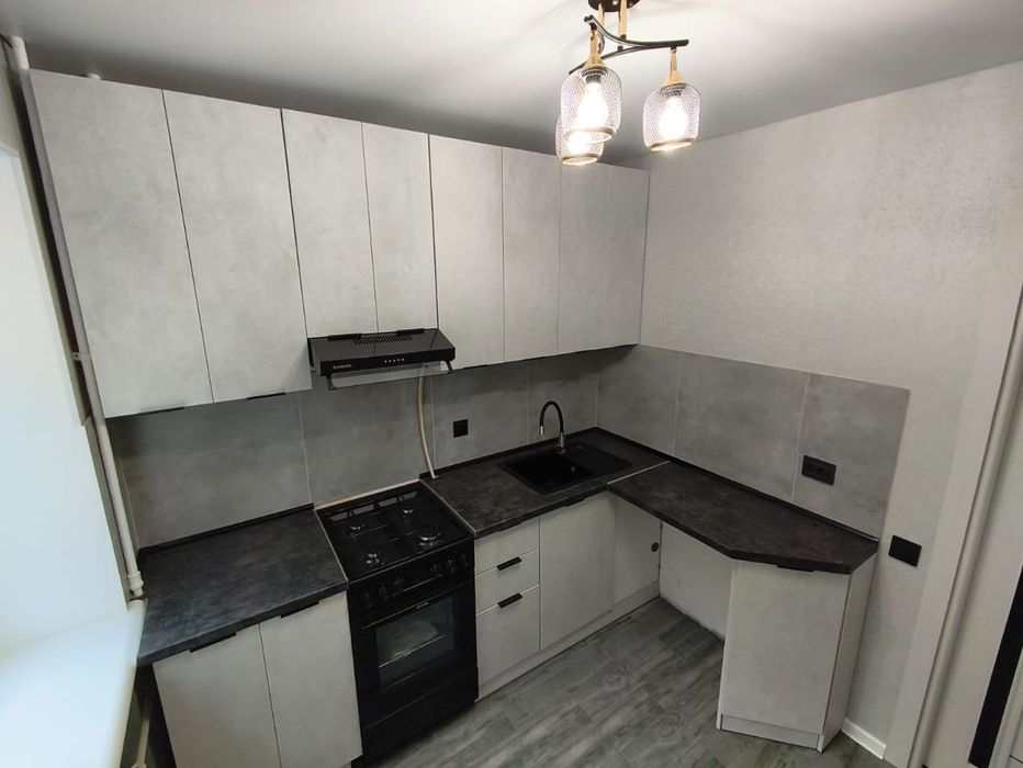 Продаю отличную 2х комнатную квартиру в Центре.