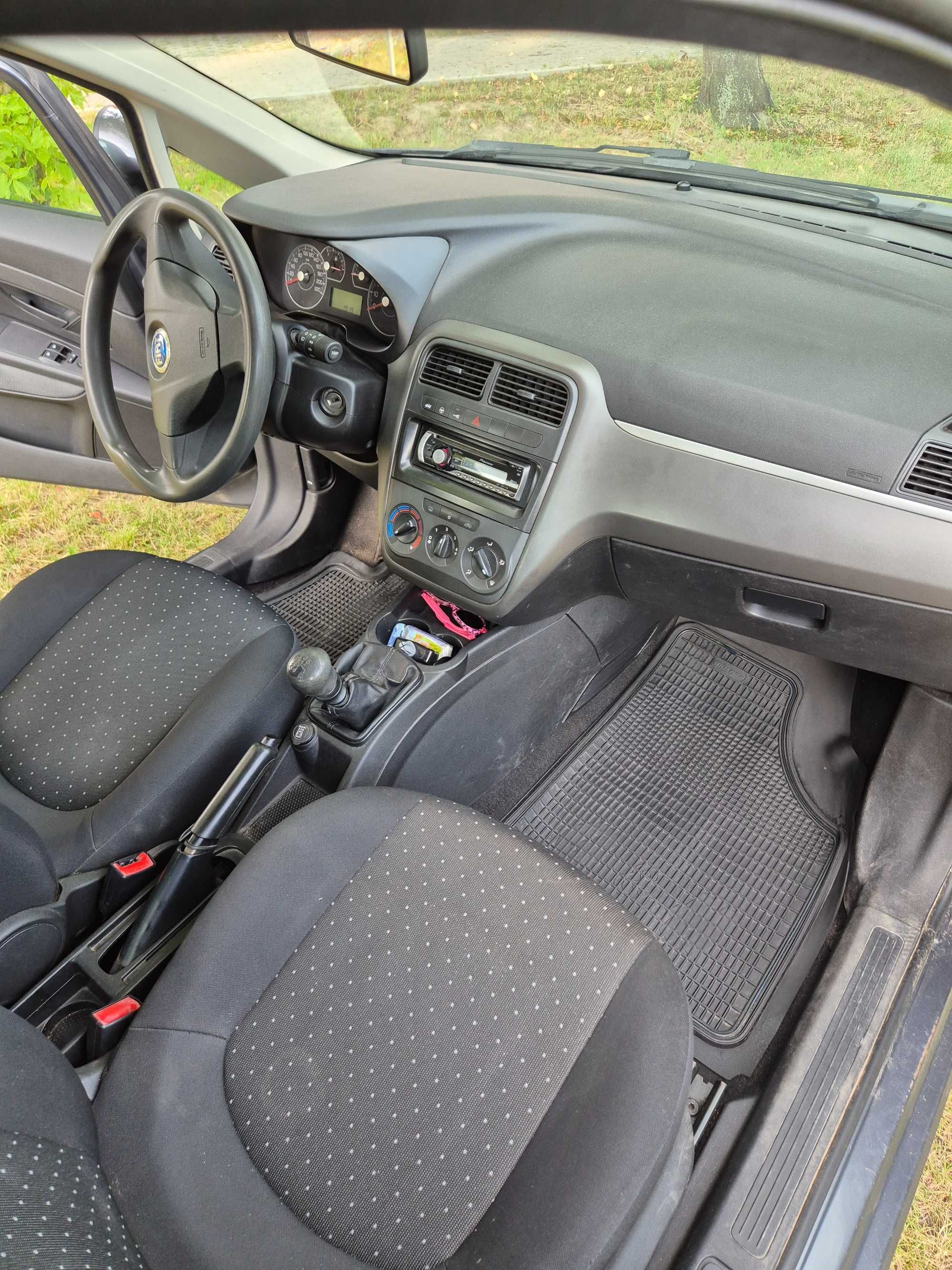 Fiat Punto 1.4 benzyna, 2007, klima,  5 drzwi,