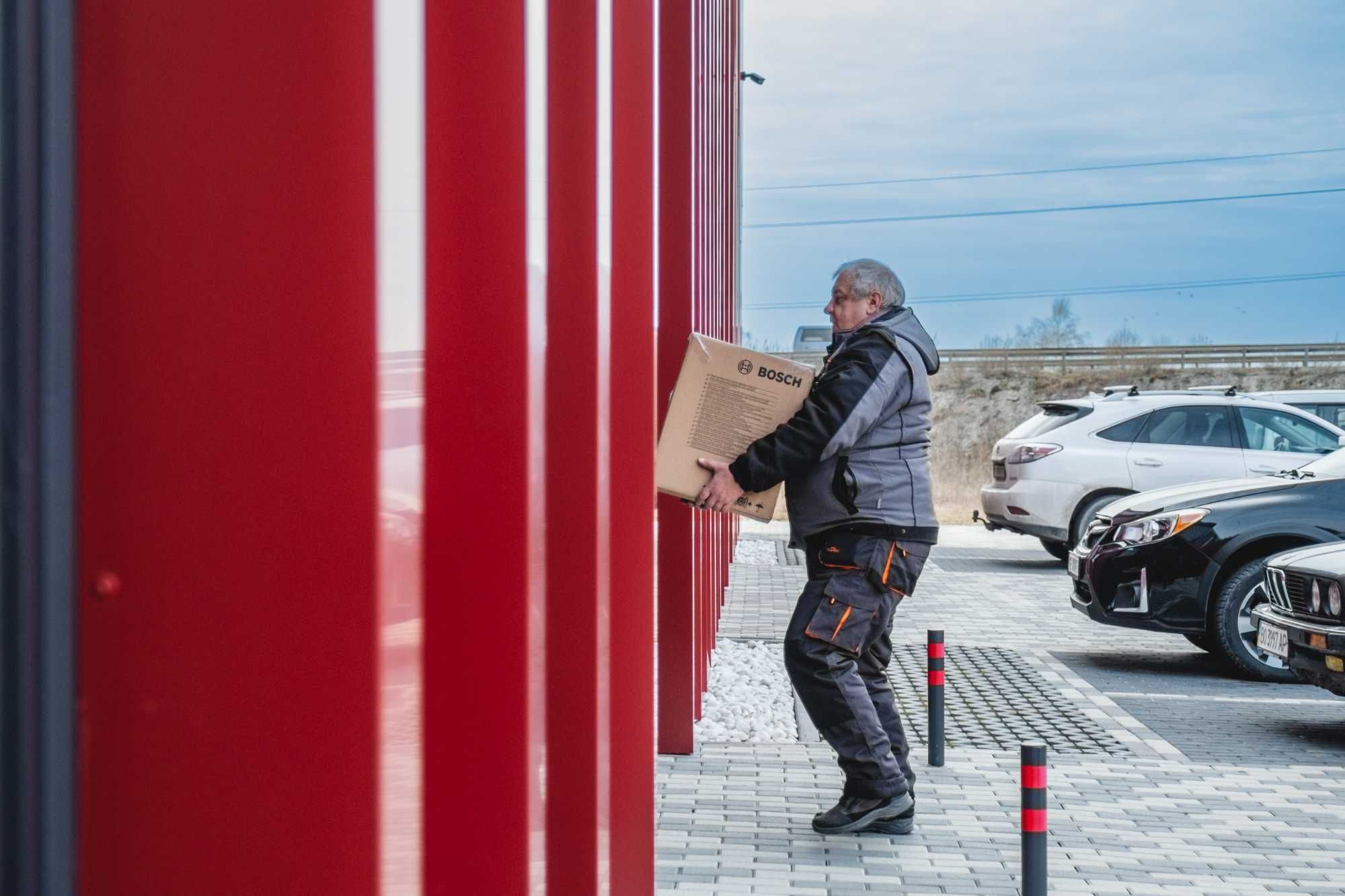 Продаж приміщення під шоурум 351 м² (вже готове)