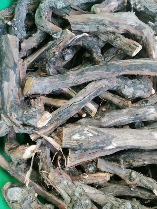 Продам дрова плодового винограда Каберне-Совиньон, для барбекю.