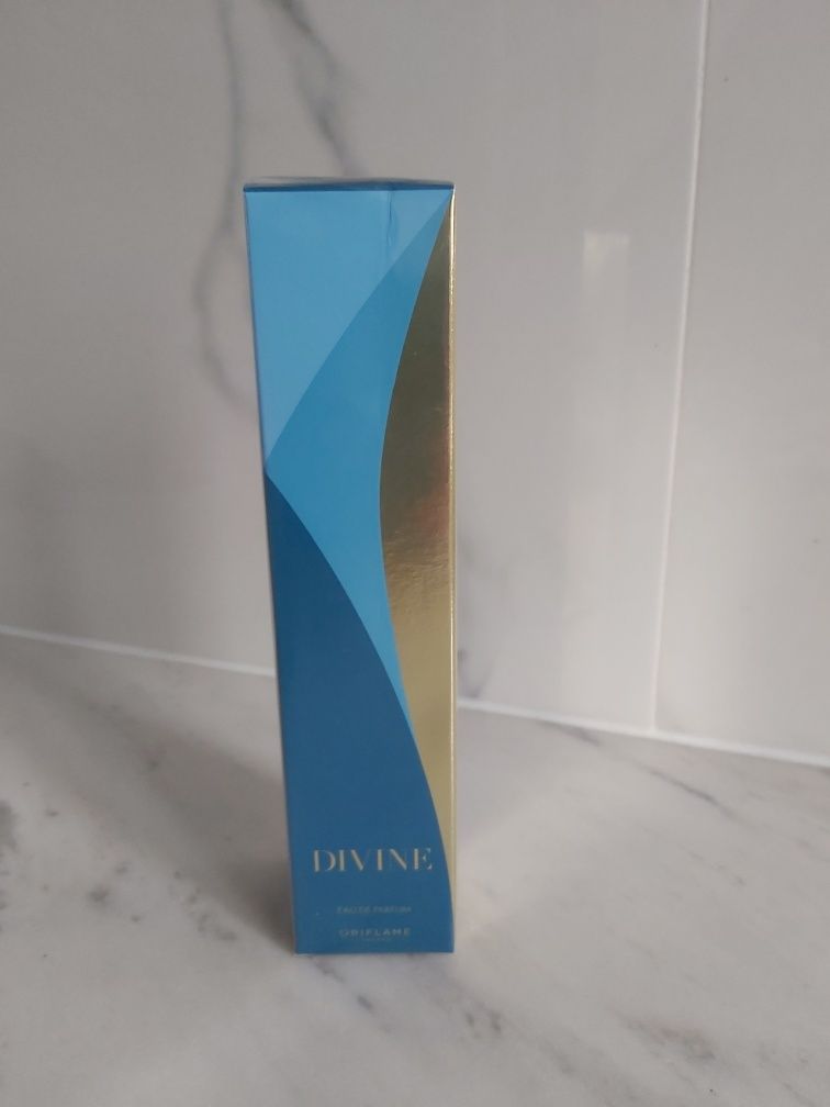 Divine Oriflame 50