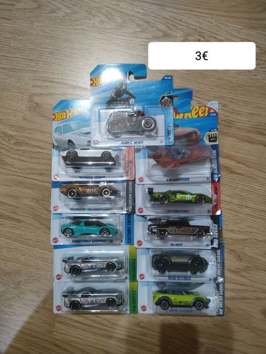 Hot Wheels variados