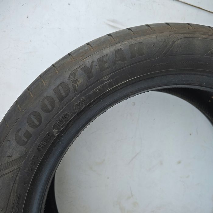 Goodyear Efficientgrip Performance 215/50R17 91V 20R 2X