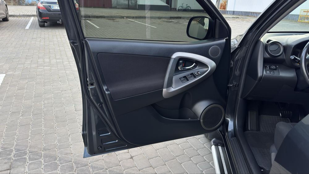 Toyota Rav4 2008рік Пробіг 90 тис.км