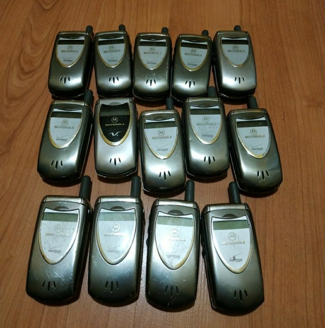 Раритет в коллекцию Motorola v60s Titanium