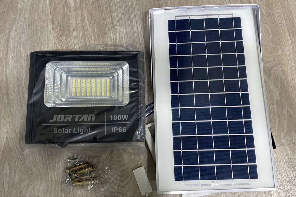 Holofote solar com bateria 60w ate 200w