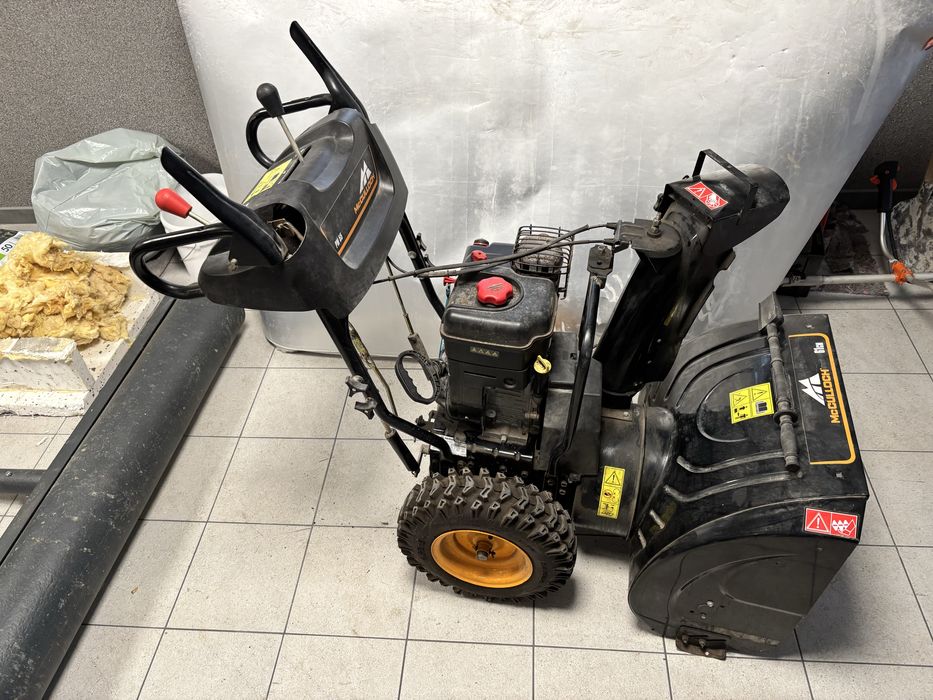 Odśnieżarka McCULLOCH  silnik BRIGGS .Przywieziona z niemiec