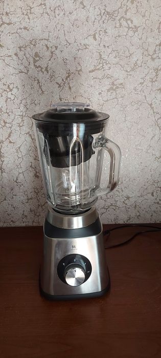 Турбо блендер для приготовления соков,напитков