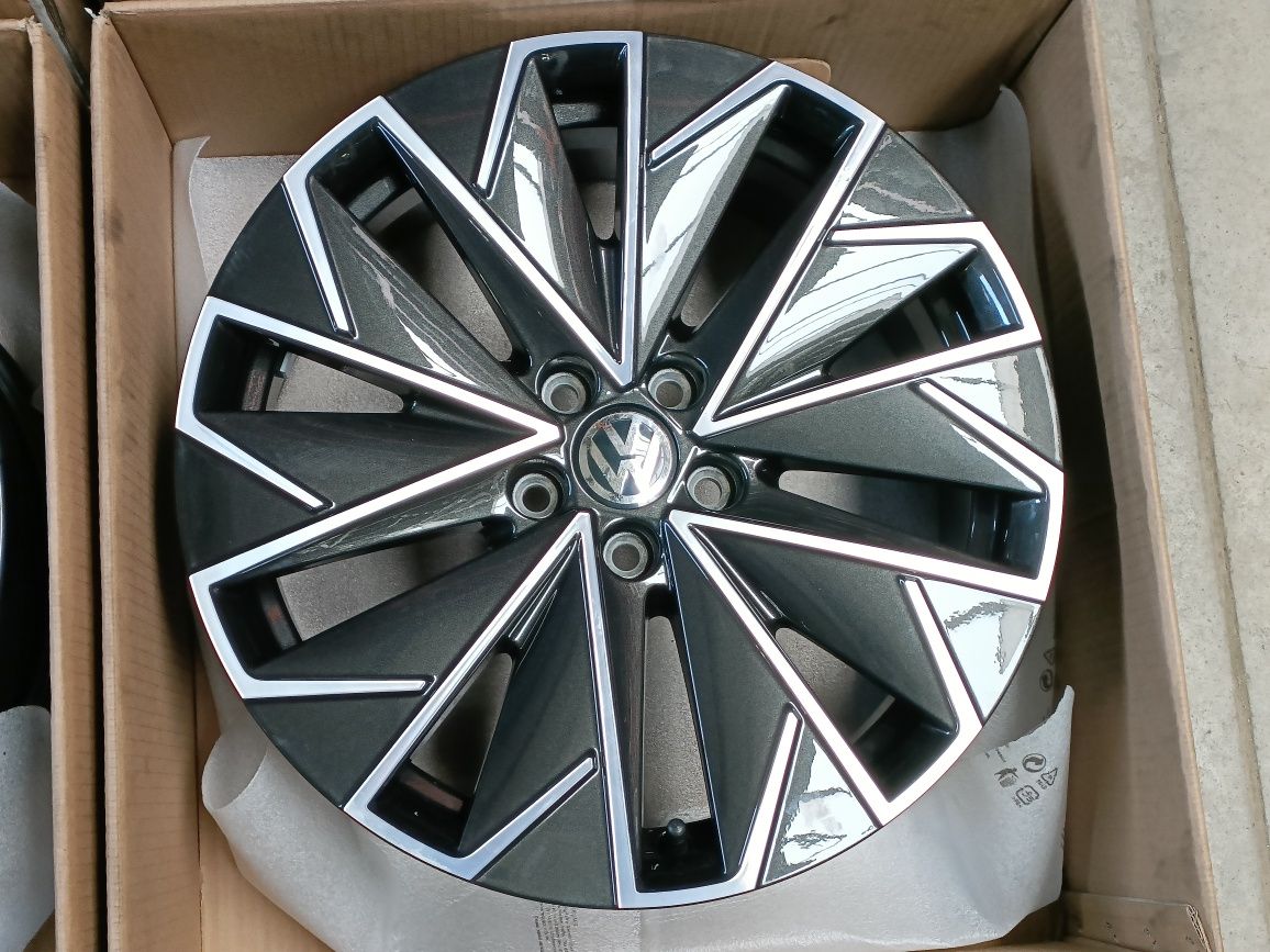 NOWE Alufelgi VW 17 cali 5x100 Polo Golf Vento Bora