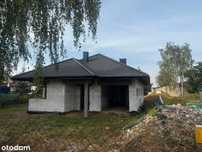 Parterowy dom 132 m² z garażem – działka 888 m²