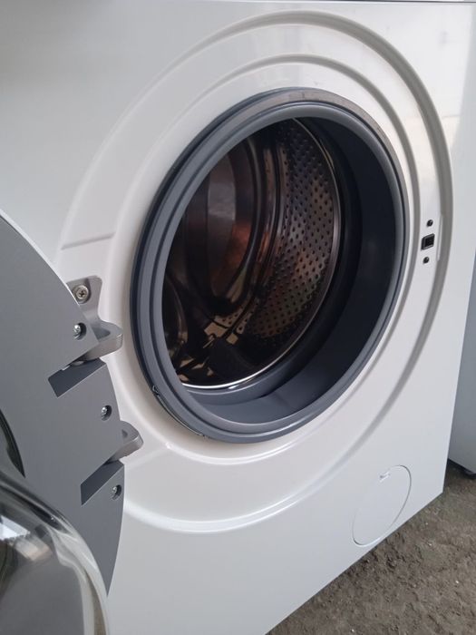 Продам новую стиральную машинку на 6 кг.