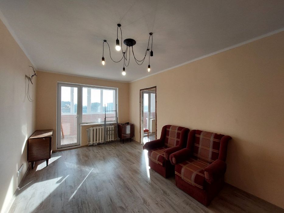 Сдам 3 комн Космонавтов 7, центр Занятости