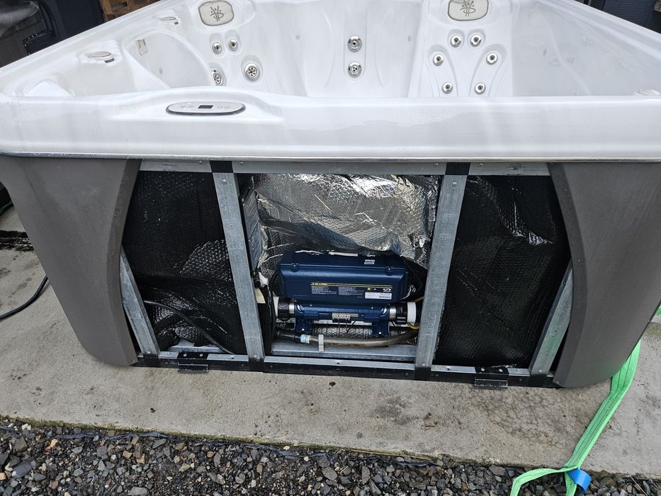 Jacuzzi Hydropool wanna ogrodowa całoroczna basen balia bania