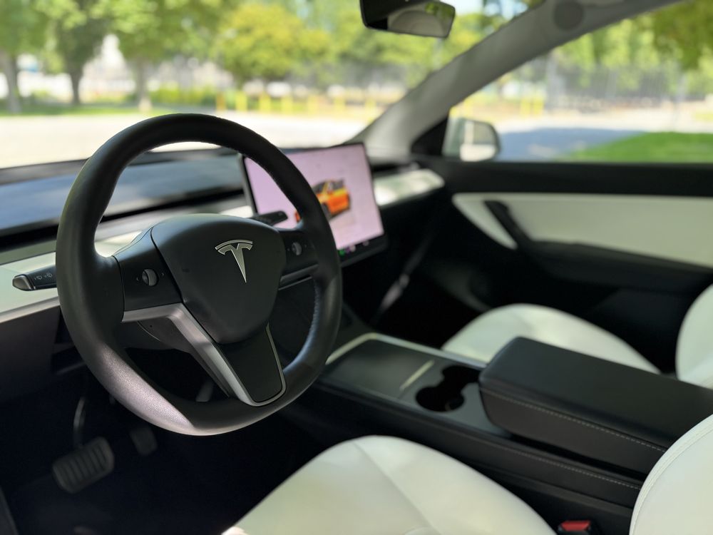 Tesla  Model  Y Longe Range 2022