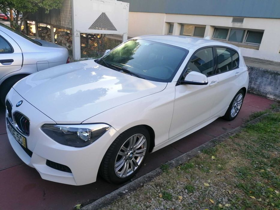 Vendo BMW 120D usado em boas condições muito estimado.