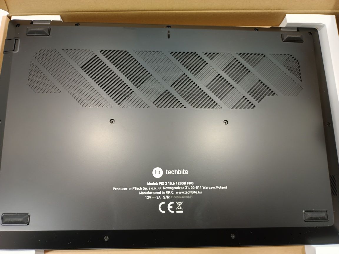 Laptop TECHBITE PIX2 jak nowy 15.6 8GB/128GB W11 Komis Madej Sc