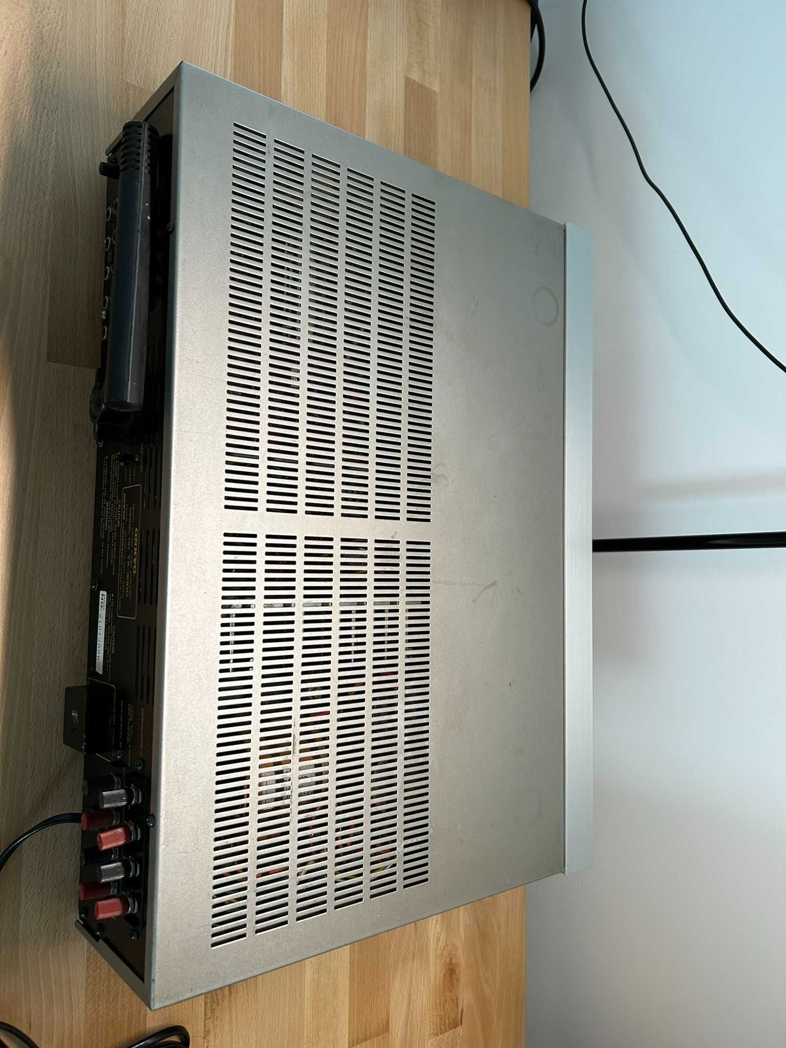 Amplituner Onkyo TX-3000 (Servo Locked)