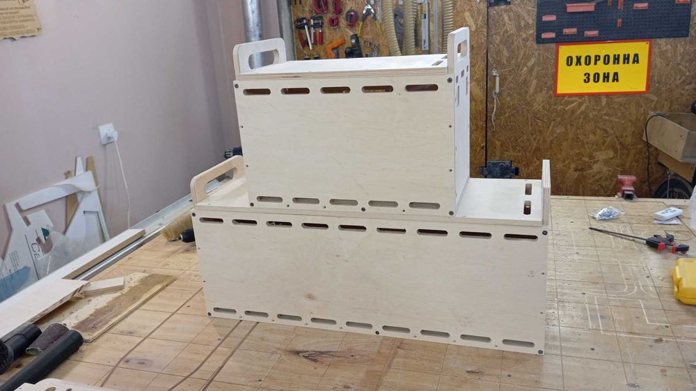 Бокс, кейс, корпус для LiFePO аккумуляторов 8S на ячейках 230-314Ач