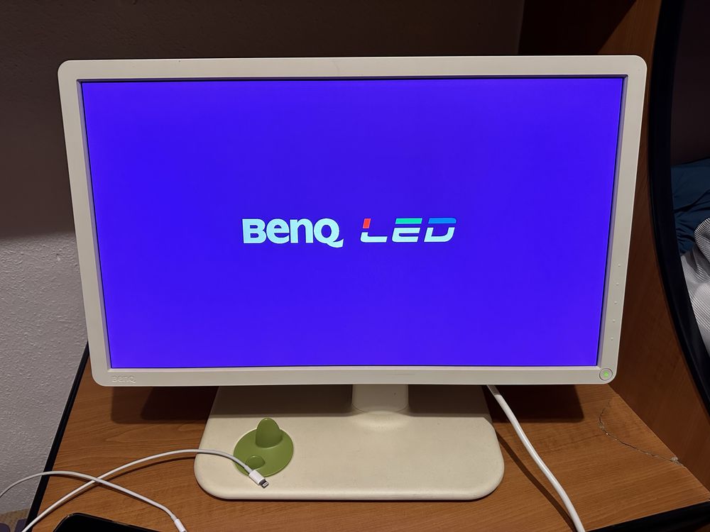 Monitor bialy BENQ VW 2230-B Led hdmi dvi vga