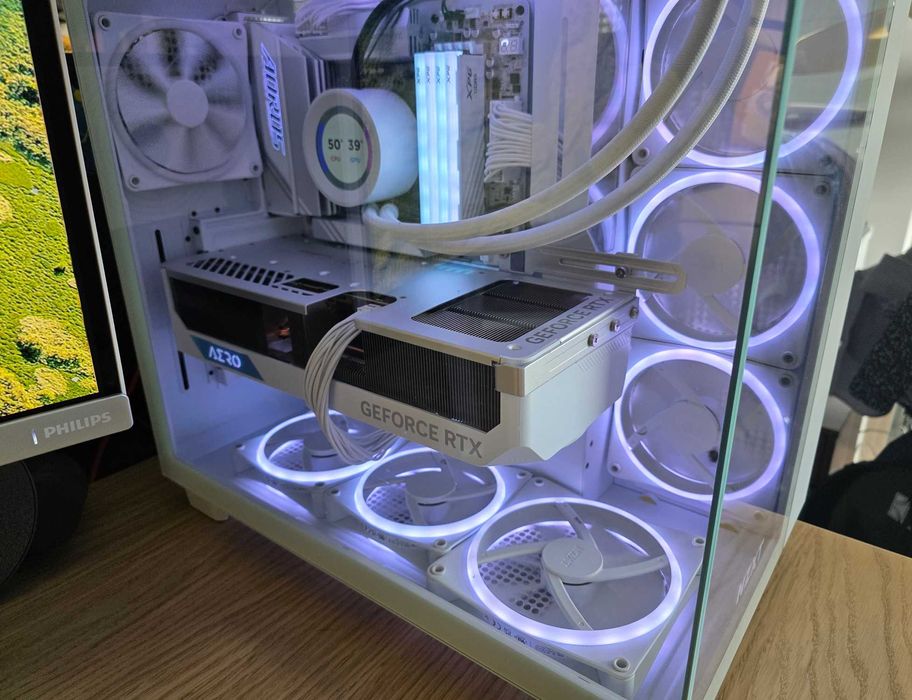 Desktop do gier | AMD 9800X3D | RTX4080SUPER 16GB | 64GB | 6TB | AIO