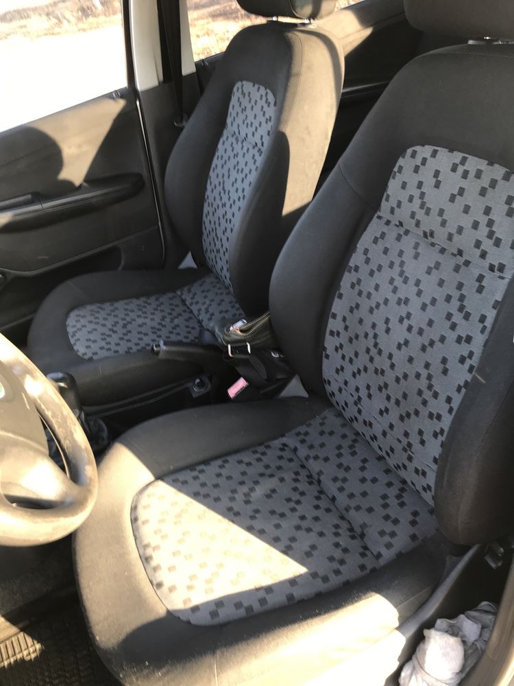 Продам Skoda Fabia 1.2