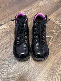 Осінні ботинки/черевики для дівчинки kickers