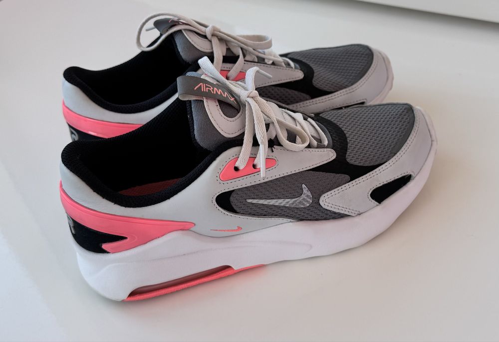 Кросівки жіночі Nike AIR MAX