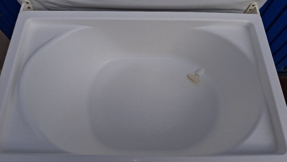 Trocador com banheira( impecavel )