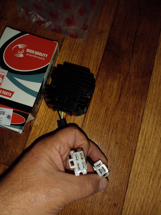 Продам Реле-регулятор напряжения