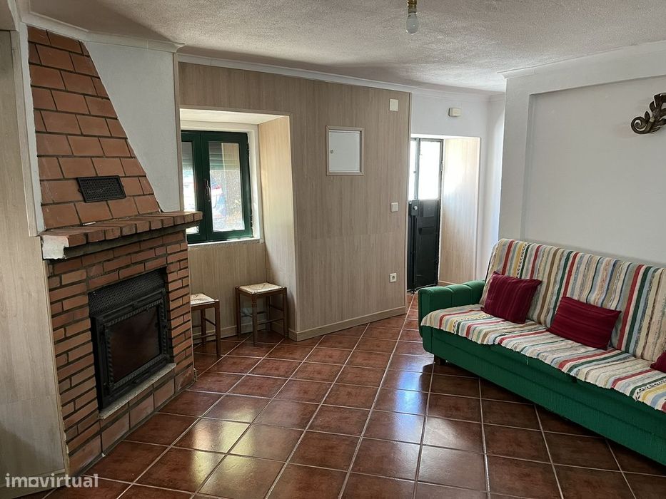 Arrendo casa T1+1 no centro de Oledo