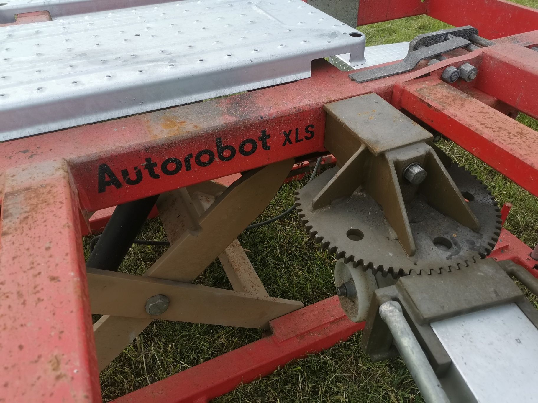 Rama blacharska naprawcza autorobot