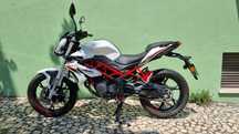 Moto Benelli BN 125