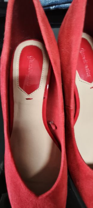 sapatos Novos em camurça número 35