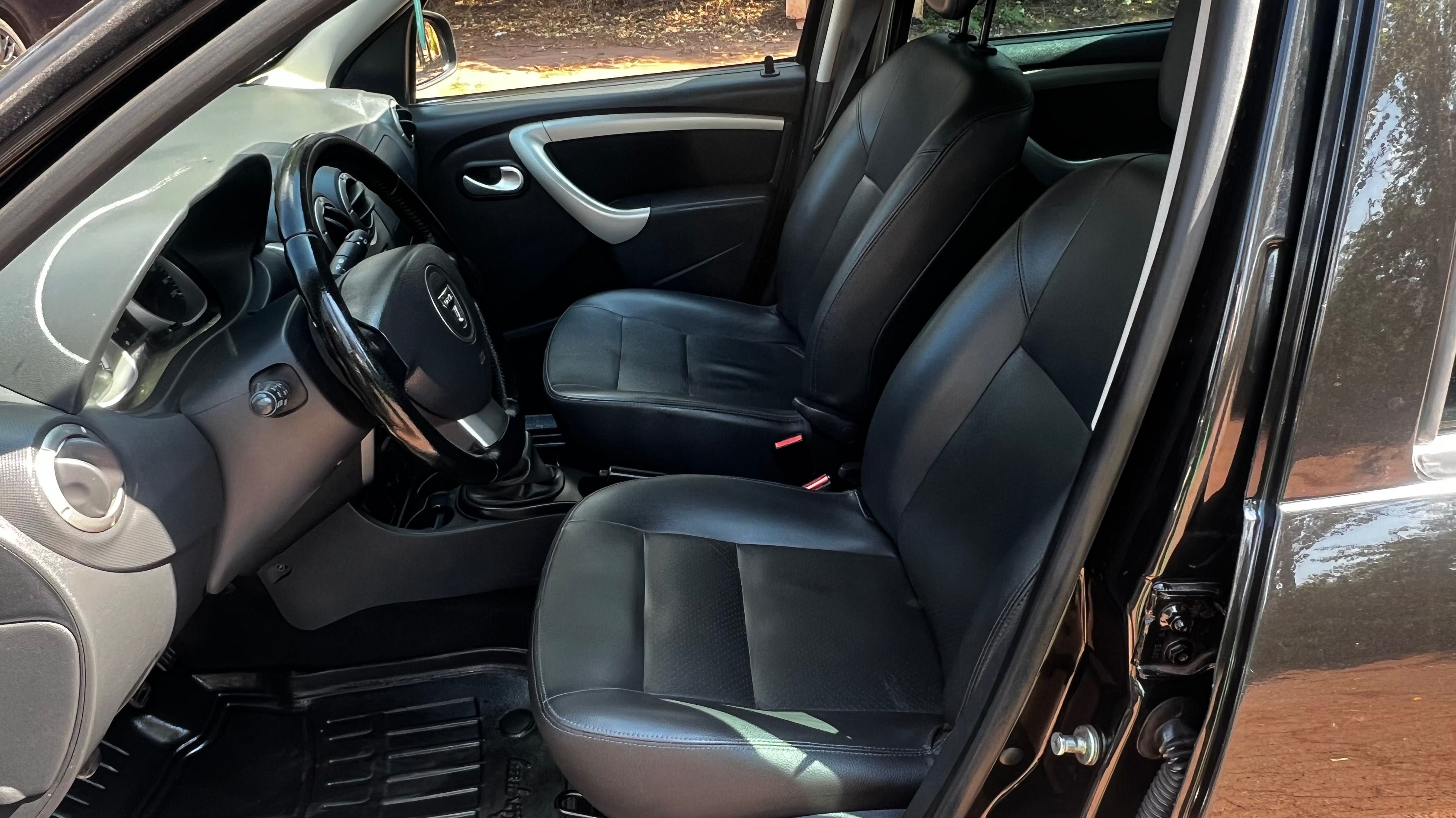 Dacia Duster 2013 г.в. 6MT