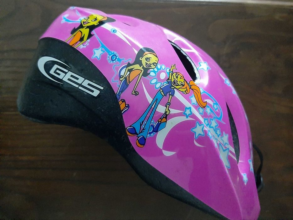Capacete de menina para andar de bicicleta