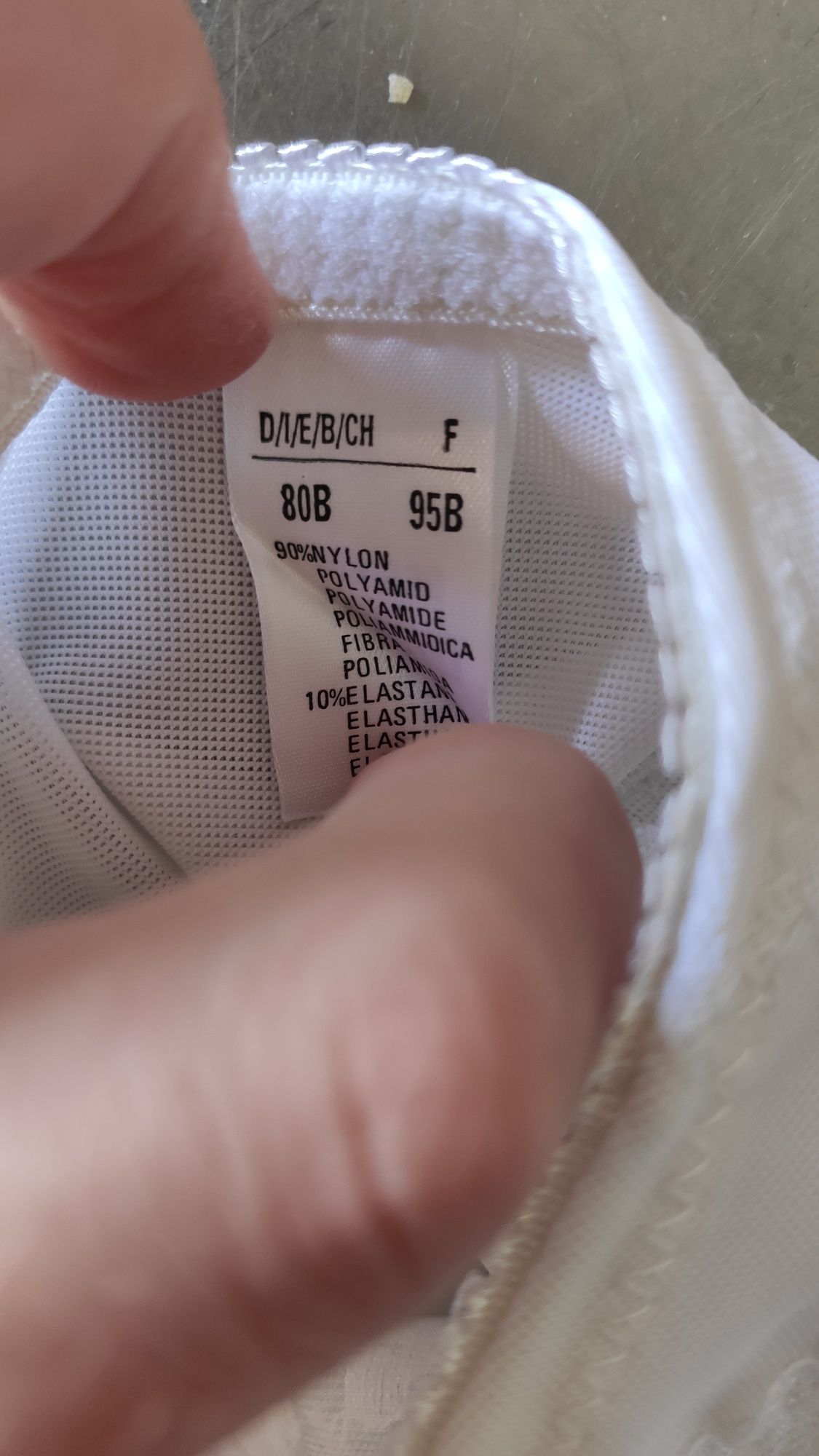 Продам утягивающий боди комбидресс H&M и бюстгальтер Adidas