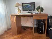Vendo conjunto de computador com monitor, rato e secretaria