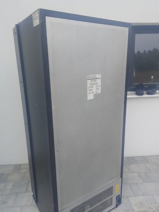 Automat lodówka na napoje