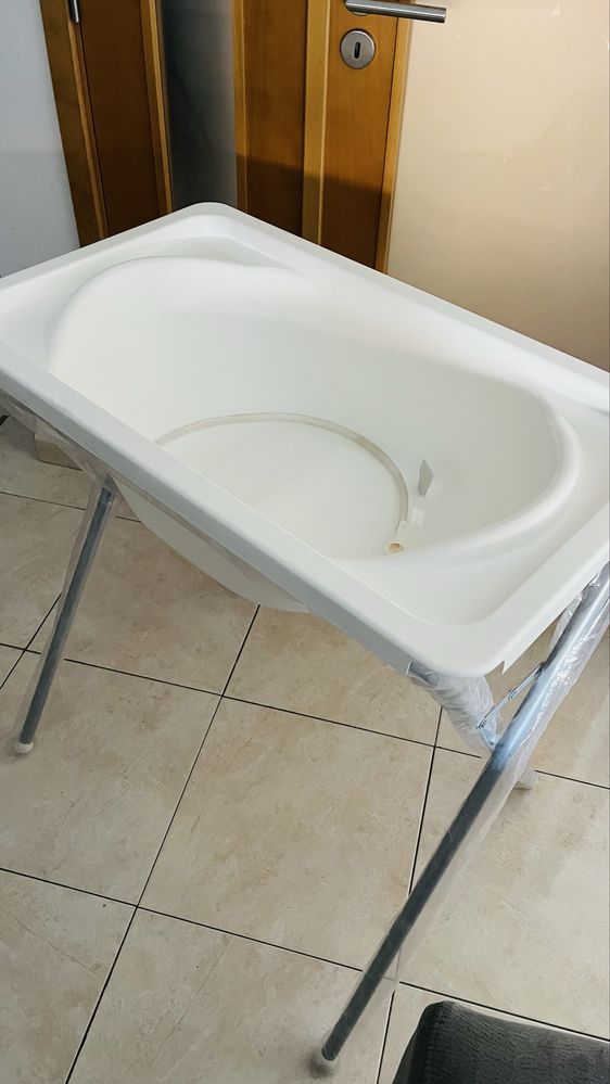Banheira bebé com suporte
