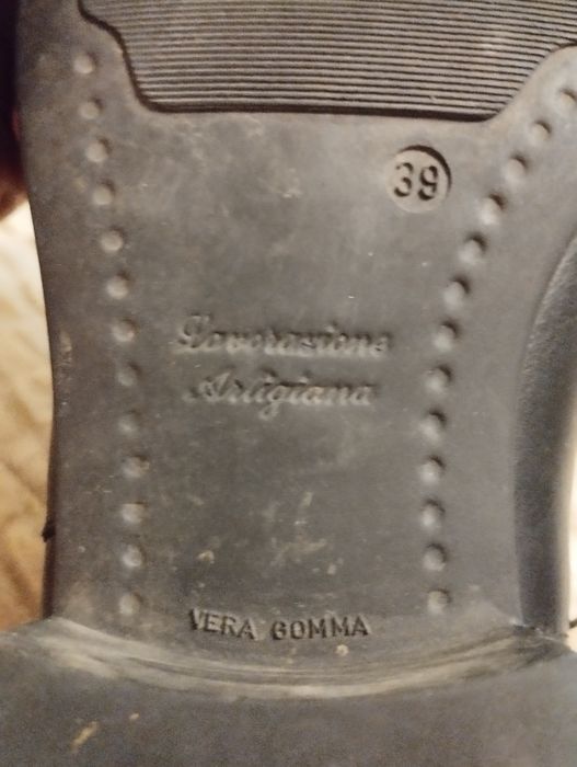 Шкіряні жіночі челсі