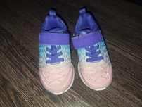 Buty dla dziewczynki
