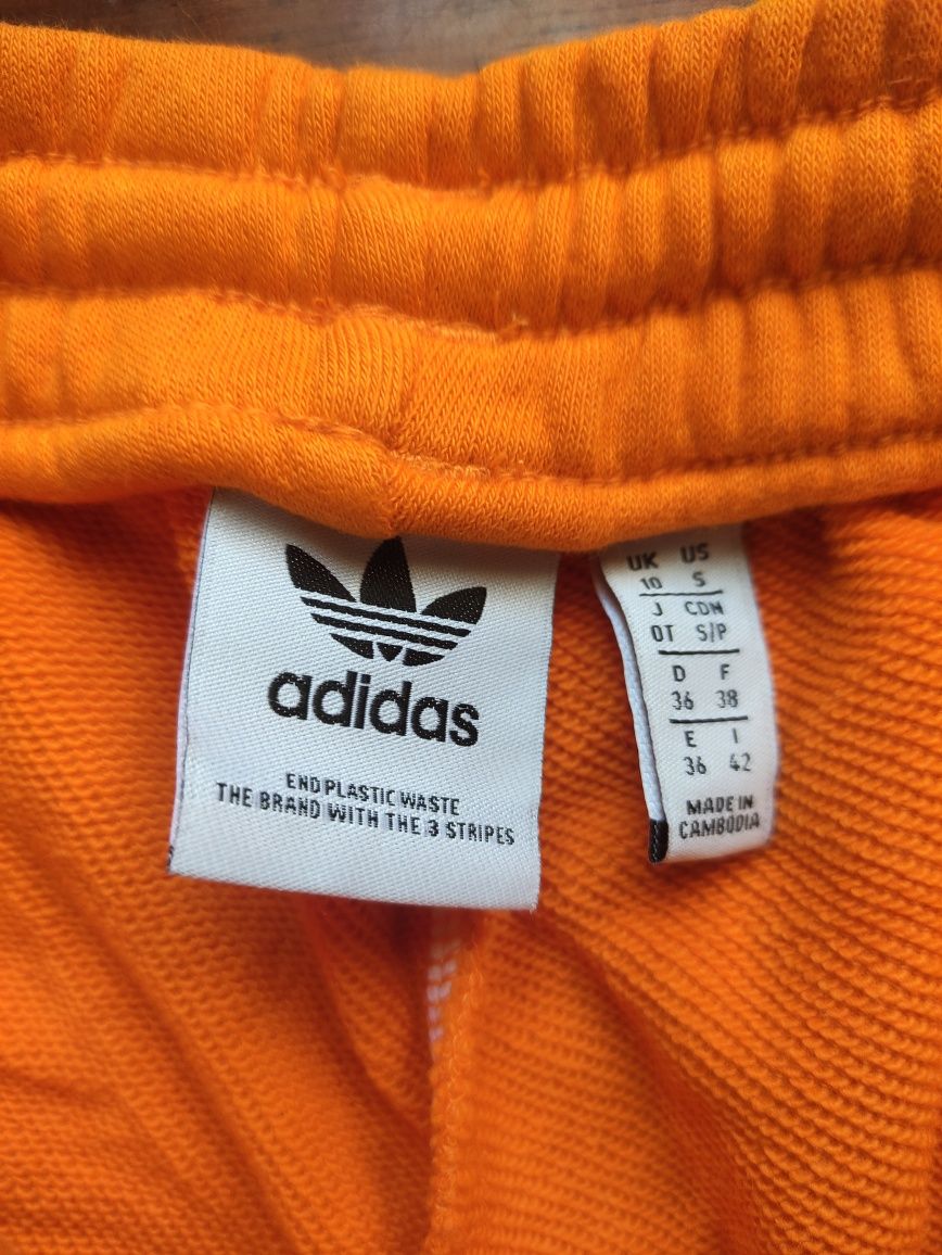 Шорти Adidas hc0627