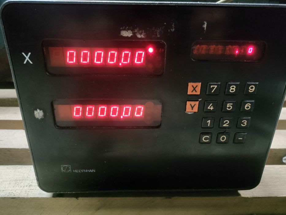 Wyświetlacz cyfrowy pozycji heidenhain