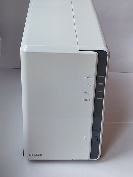Сетевое хранилище Synology DS220j на 2xHDD